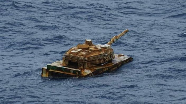 Heboh Benda Mirip Tank Tempur Ditemukan di Laut Natuna, Ini Kata TNI AL