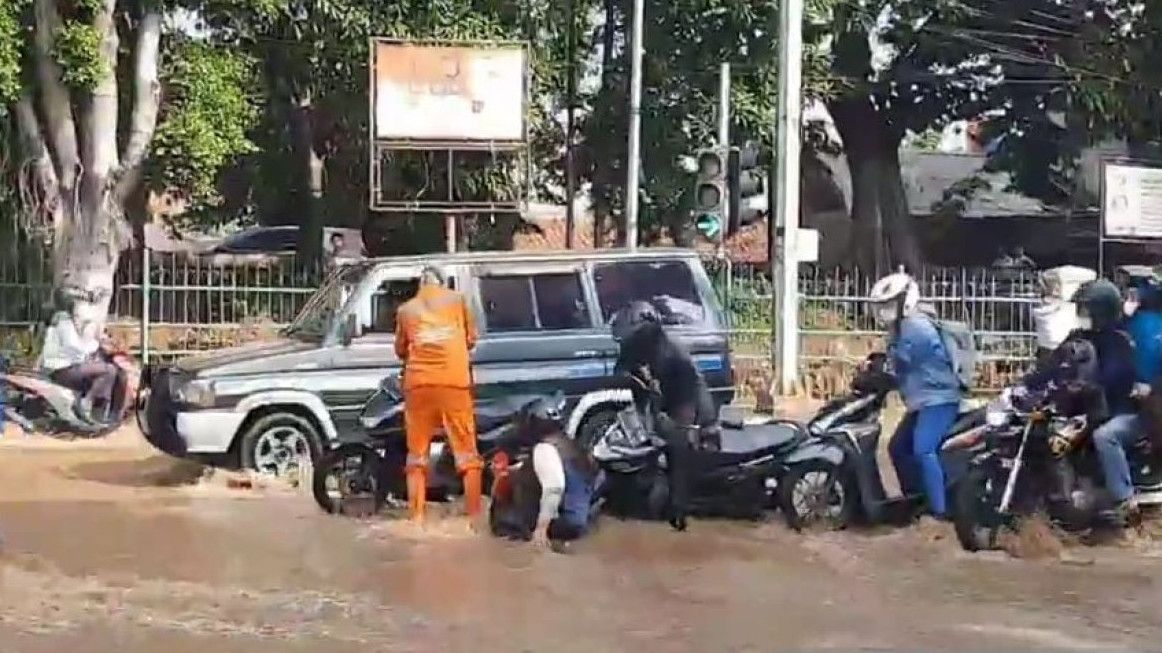 Enam Ruas Jalan di Jakarta Banjir Rabu Pagi