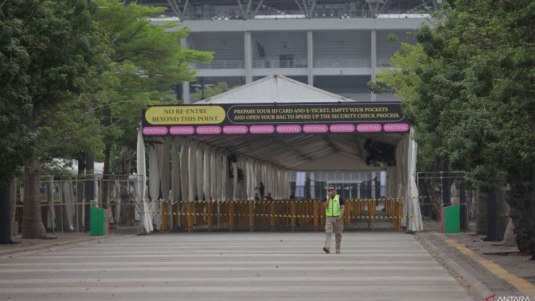 3.906 Personel Gabungan Amankan Konser Coldplay di Stadion GBK Jakarta Malam Ini