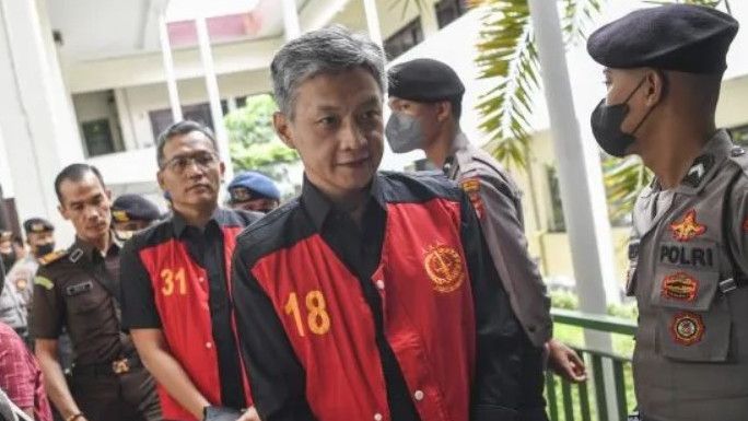 Ditanya Soal Dipecat Tidak Hormat dari Polri, Hendra Kurniawan: Sudah Lupa Saya