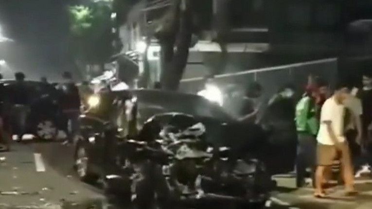 Polisi Masih Selidiki Tabrakan Mengerikan BMW Vs Honda Jazz di Cipete yang Terekam CCTV
