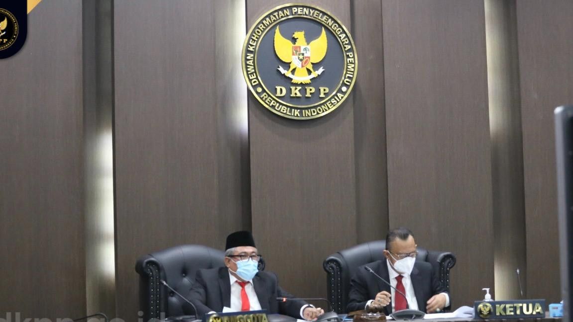 Jadi Pengurus Parpol, DKPP Pecat Anggota KPU Kabupaten Garut