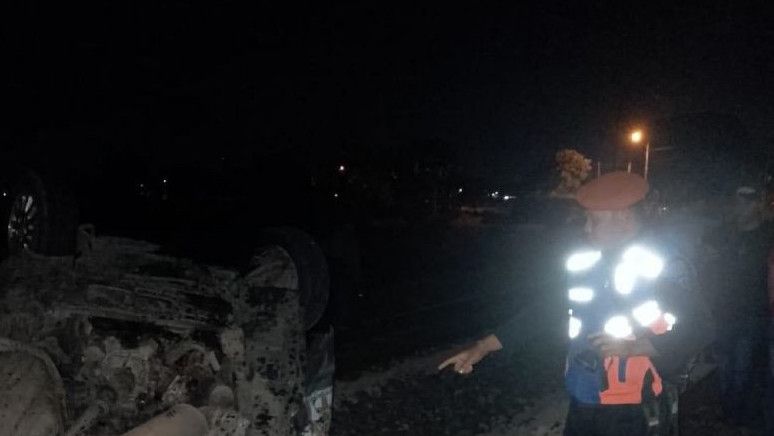 Mobil Ditabrak Kereta Api di Jombang, 6 Orang Tewas dan 2 Lainnya Luka Berat