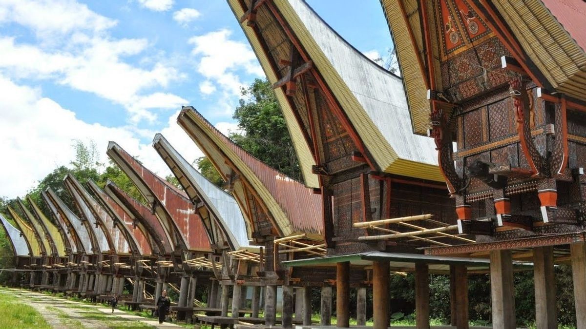 8 Fakta Menarik Rumah Adat Tongkonan Toraja