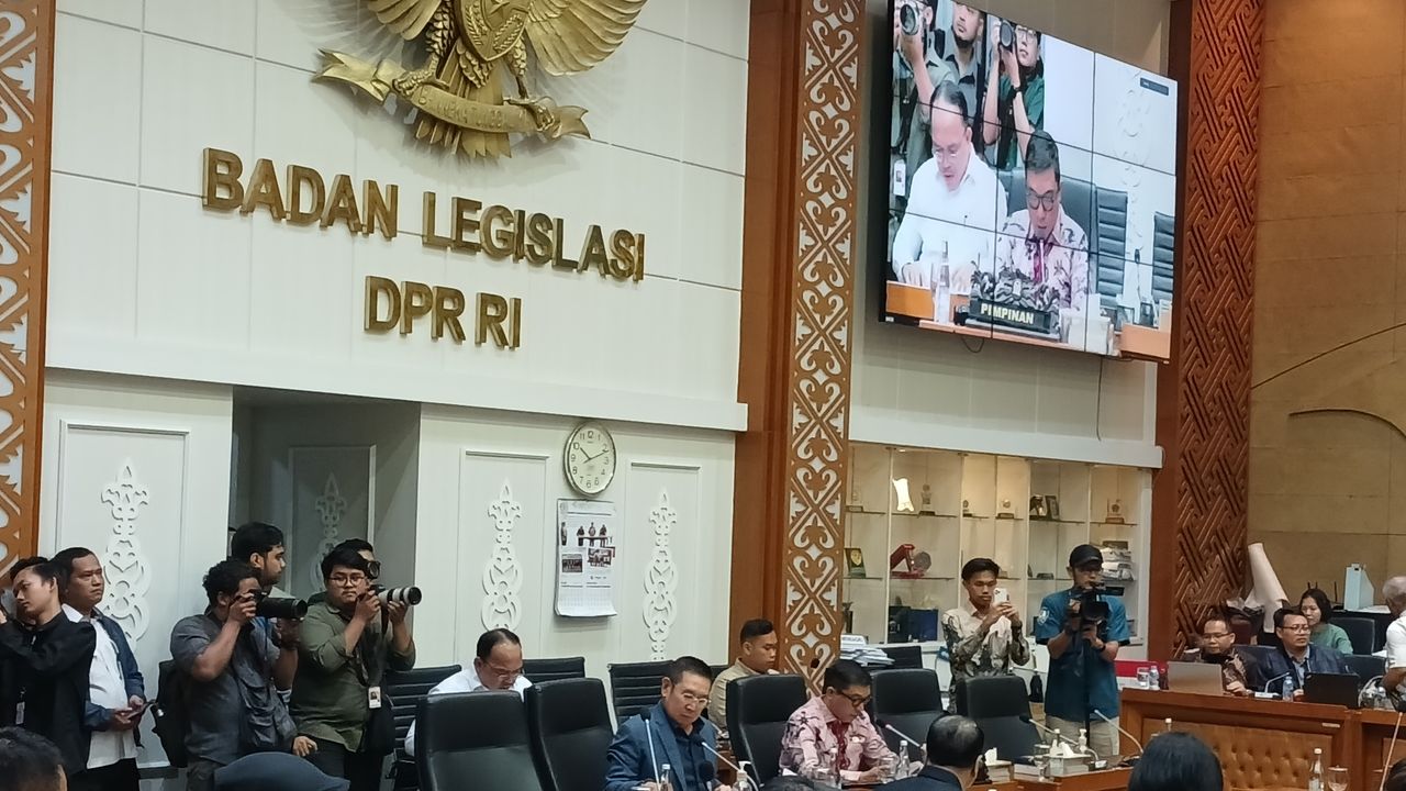 Baleg DPR Dadakan Kebut Revisi UU Pilkada, Wakil Ketua DPR Dasco Inisiatornya