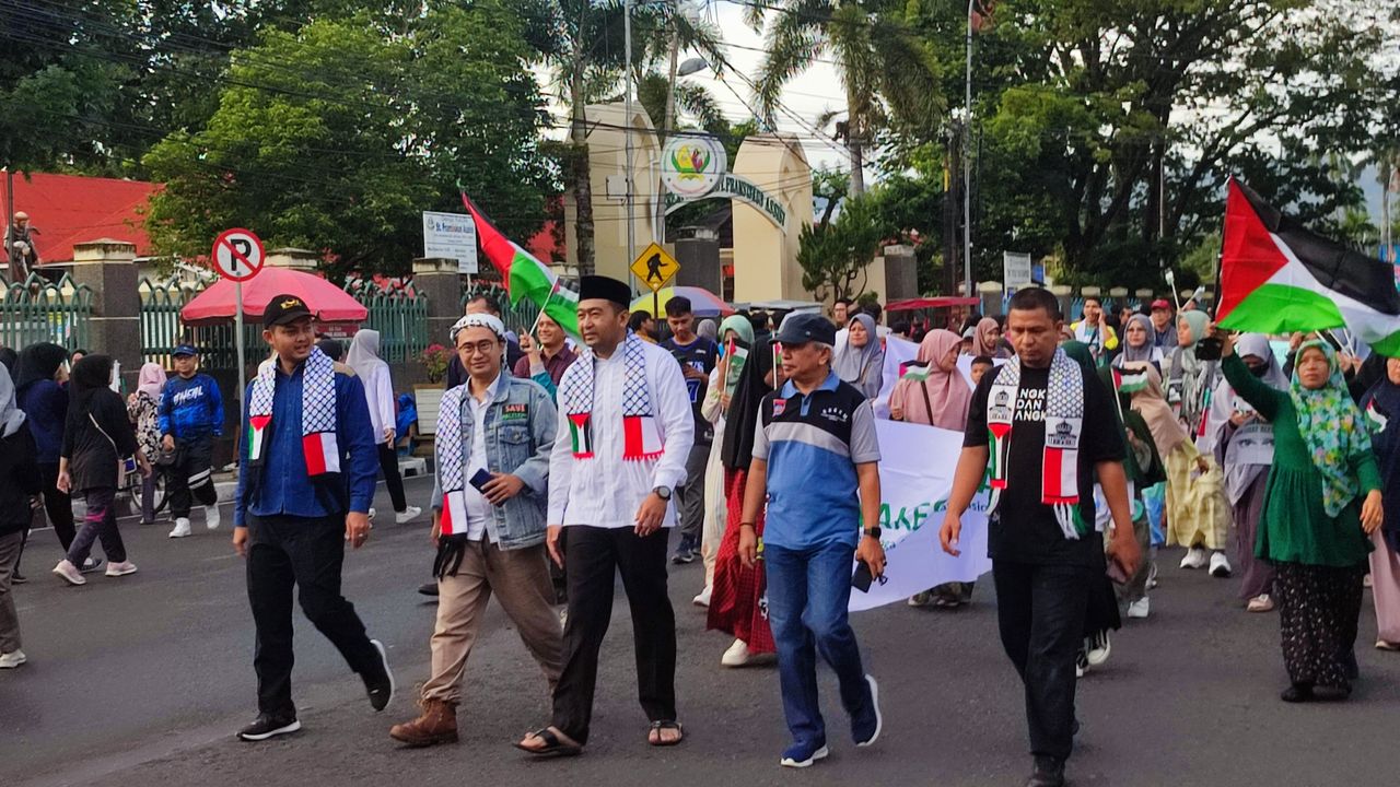 Gelar Long March Bagi Palestina, Wakil Gubernur Sumatera Barat Dukung Munas Ke 10 Forum Zakat