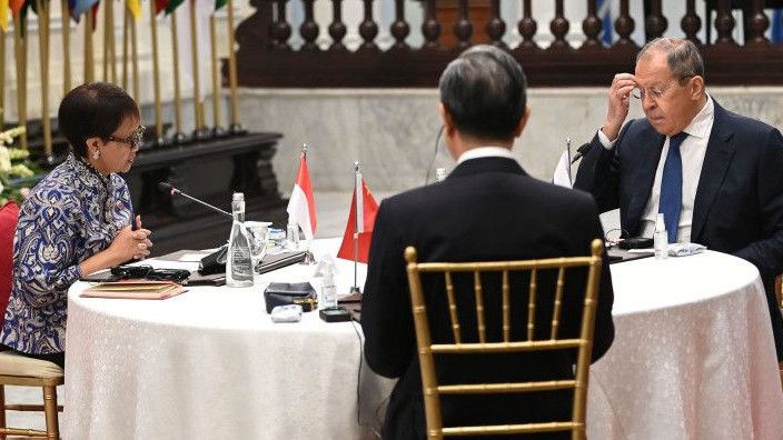 Menlu Retno Gelar Pertemuan Trilateral Indonesia-China-Rusia, Bahas Apa?