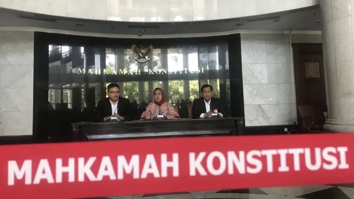 MK Resmi Umumkan Tiga Anggota Permanen MKMK mulai dari Mantan Rektor hingga Tokoh Masyarakat