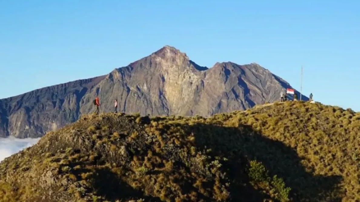 Jalur Pendakian Gunung Rinjani Lombok Kembali Dibuka