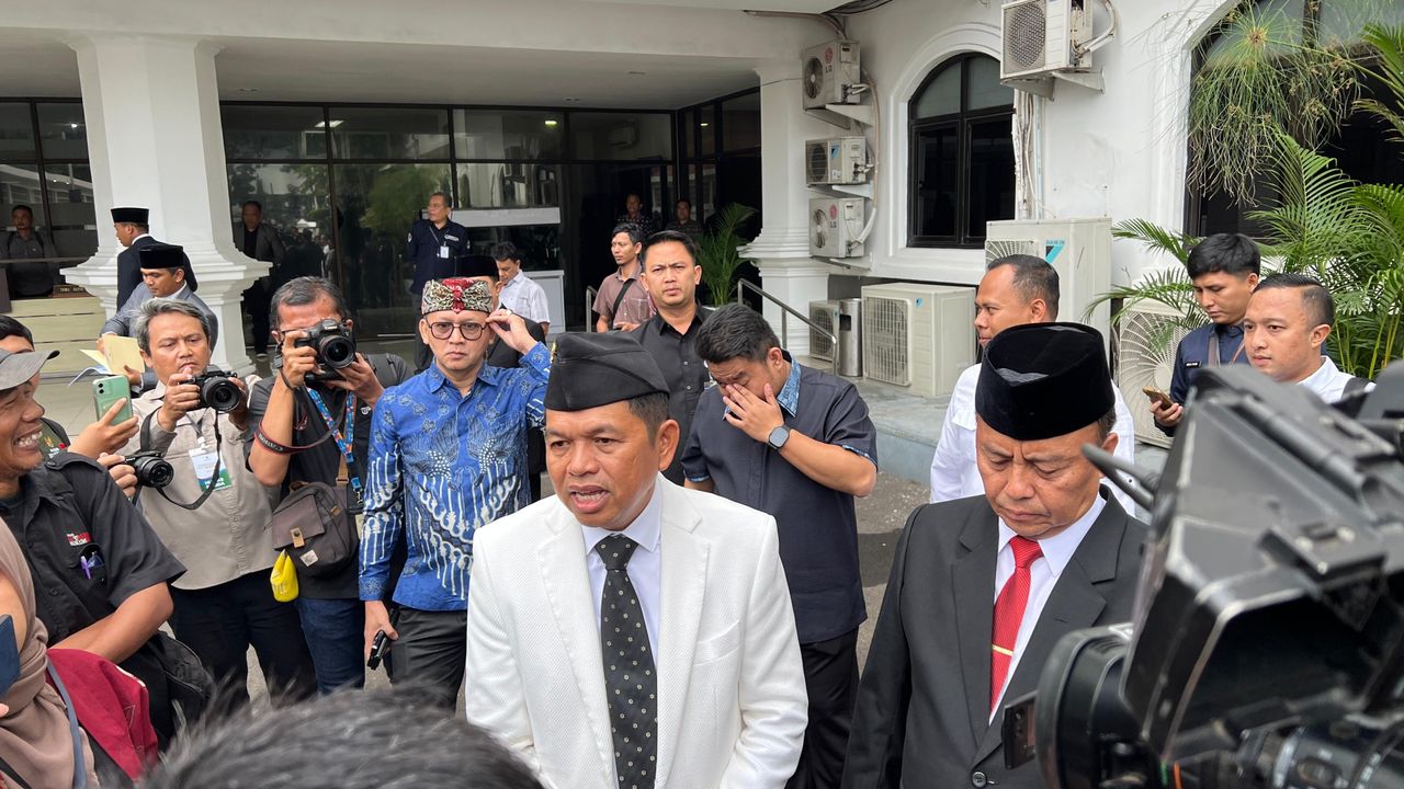 Dedi Mulyadi Bakal Nonaktifkan Kepsek yang Ngotot Berangkatkan Siswa Study Tour ke Luar Jabar