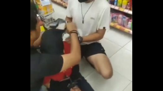Viral, Perampok Sekap Karyawati Minimarket di Ketapang, Kalimantan Barat, Satu Pelaku Behasil Ditangkap Warga
