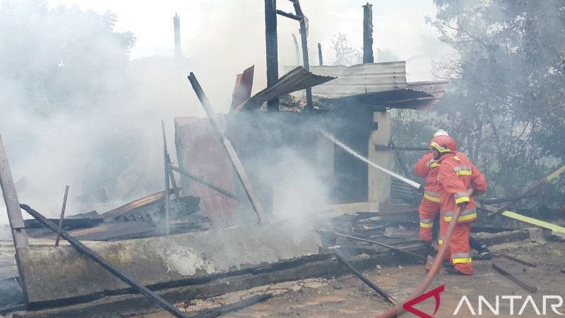 Diduga Akibat Korsleting Listrik, Rumah Pimpinan Ponpes di Banda Aceh Ludes Terbakar
