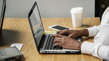 5 Rekomendasi Laptop Termurah 2022 untuk Belajar dan Bekerja