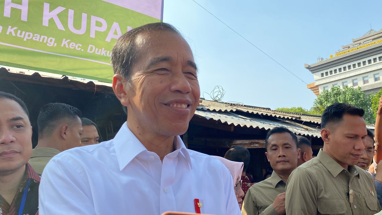 Jokowi Lebih Pilih Hadir di Pernikahan Anak Khofifah Ketimbang Acara Penutupan PON di Sumut