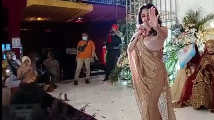 Heboh Video Dewi Perssik Manggung Diduga Langgar Prokes di Kudus, EO hingga Babinsa Diperiksa