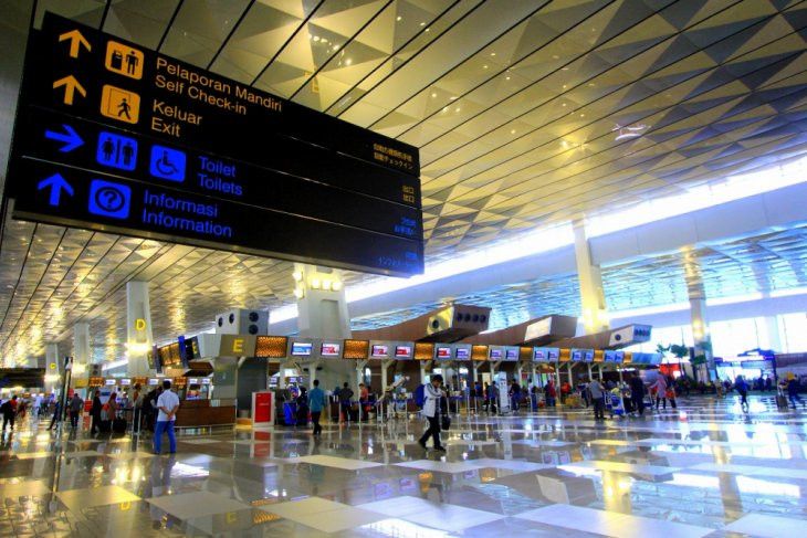 Bandara Soekarno Hatta Dihebohkan Kepulan Asap Hitam
