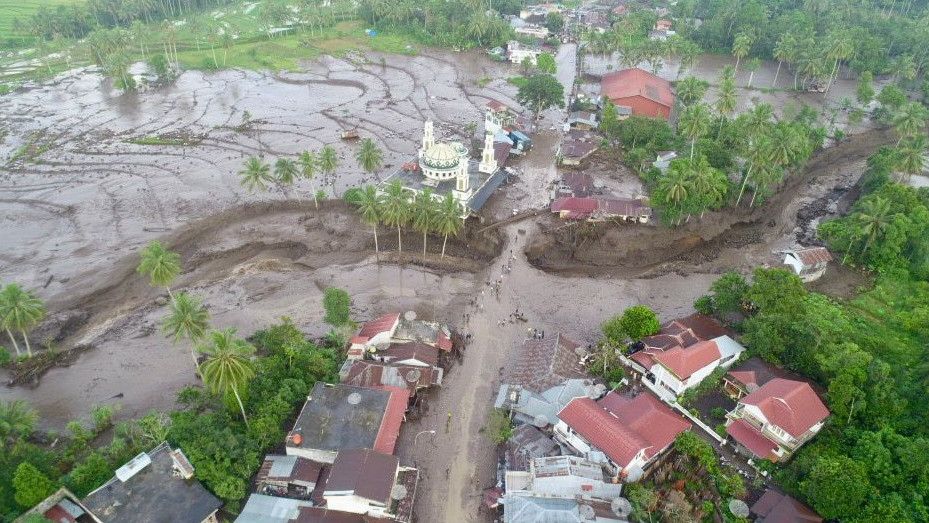 Banjir Lahar Dingin Tanah Datar, Korban Meninggal Bertambah Jadi 13 Orang