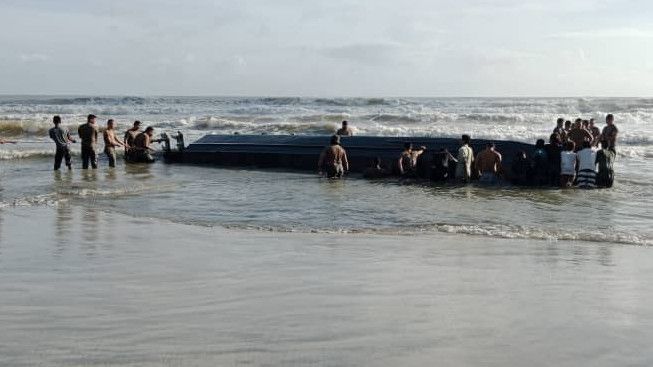 Kapal Berisi 60 TKI Karam di Perairan Malaysia, 29 Masih Hilang