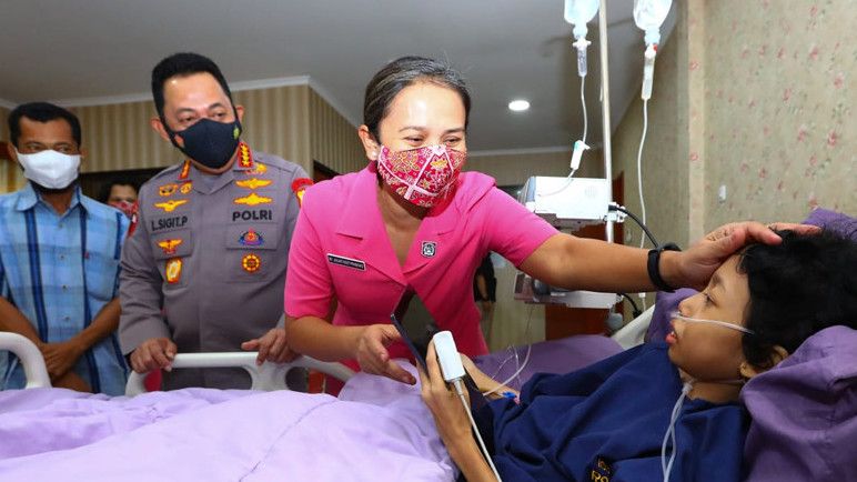 Sinta Penderita Tumor Tulang Selesai Dioperasi di RS Polri, Kaki Diamputasi Hingga Pangkal Paha