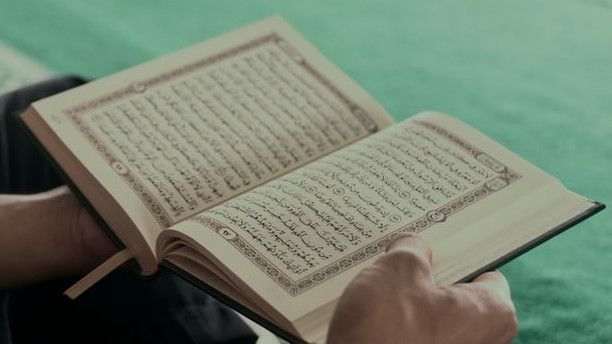 Cara Mudah Khatam Al-Qur'an 30 Juz Selama Ramadan
