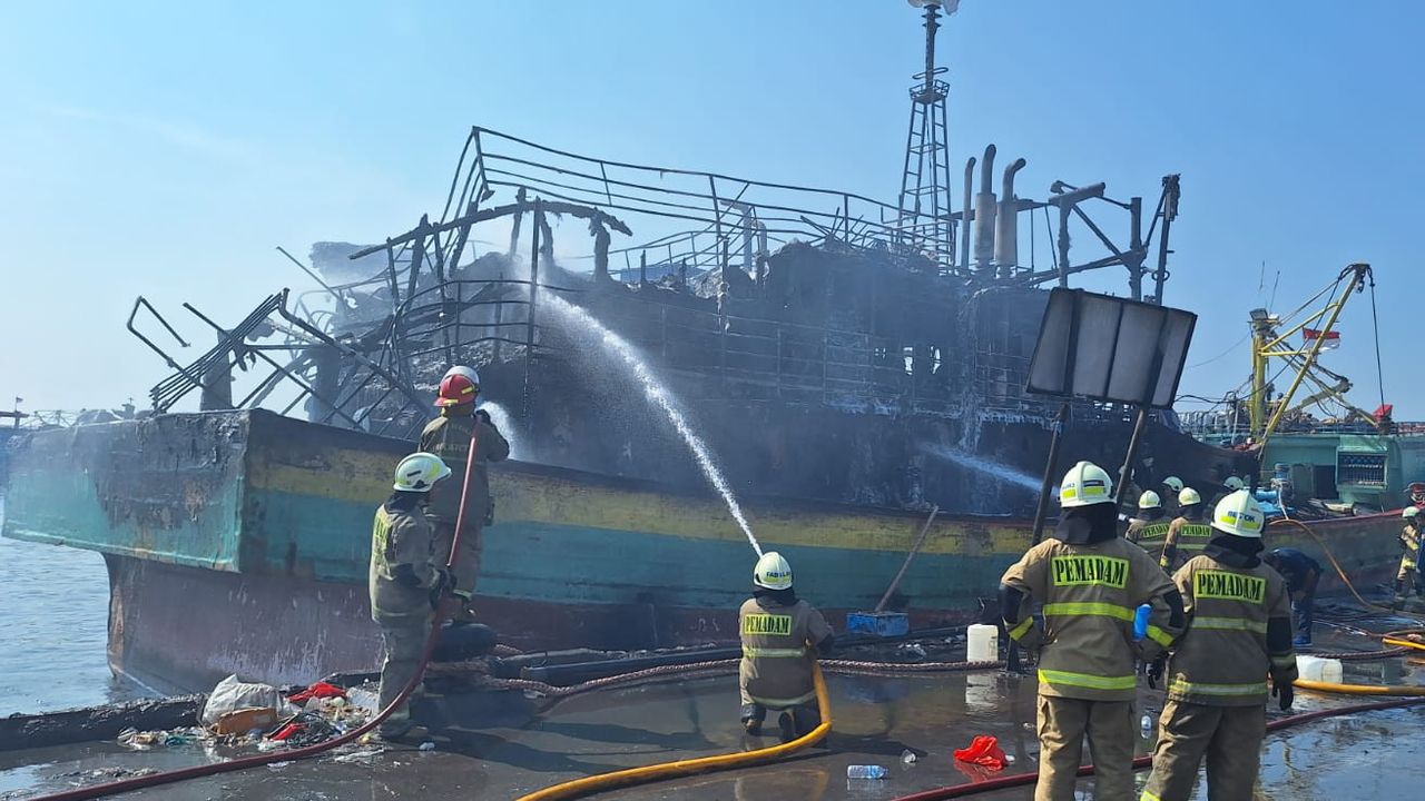 4 Kapal di Pelabuhan Muara Baru Jakut Terbakar