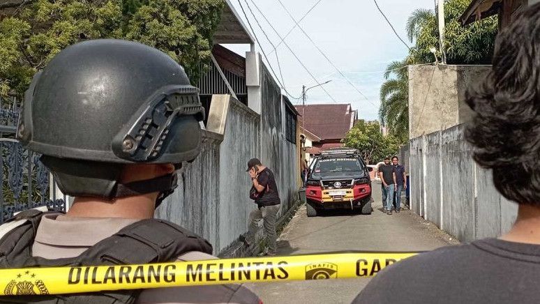 Detik-detik Rumah Bacagub Aceh Bustami Dilempar Bom Saat Azan Subuh Berkumandang