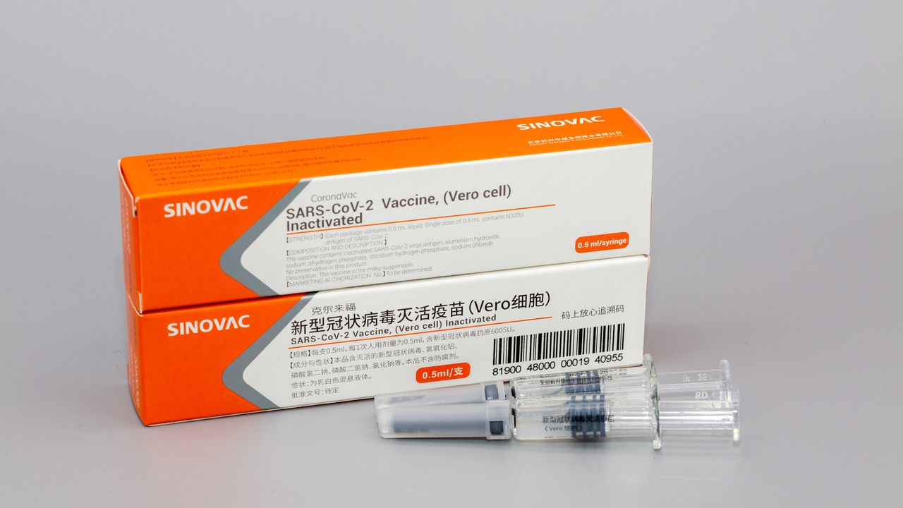 Kenapa RI Pakai Vaksin COVID-19 Sinovac Asal China?