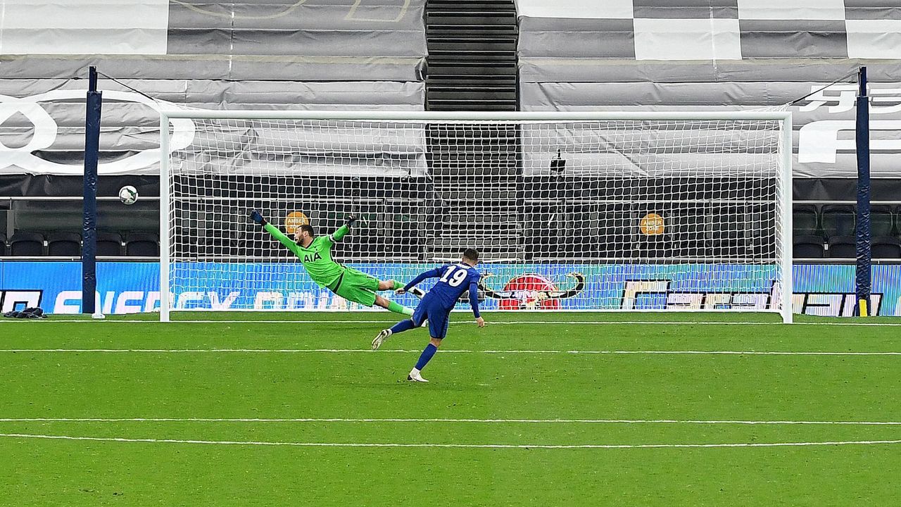 Lewat Penalti, Tottenham Singkirkan Chelsea di Carabao Cup