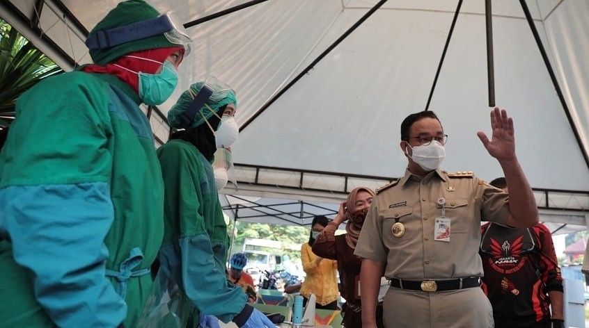Vaksinasi COVID-19 di Jakarta Dimulai, Anies: Vaksin Bukan Berarti Kebal COVID-19