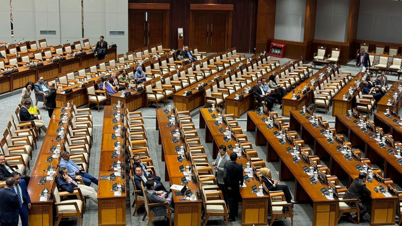 Rapat Tak Kuorum, Pengesahan Revisi UU Pilkada di DPR Ditunda