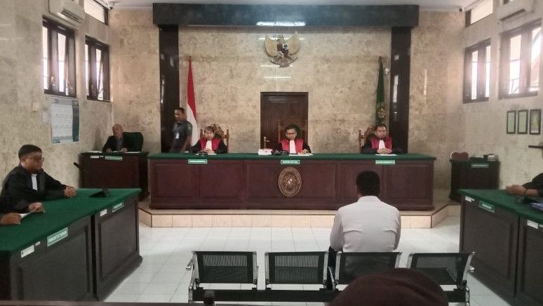 Hakim Vonis 14 Tahun Penjara Terdakwa Pembunuhan Pasangan Suami Istri Pengusaha di Tulungagung Jatim