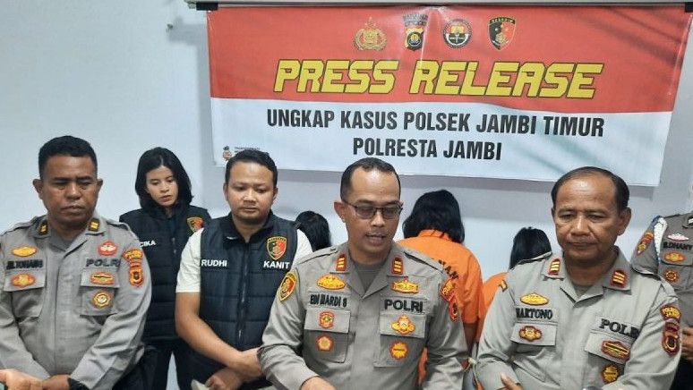 3 Orang Emak-Emak Berhijab Ditangkap Saat Mencopet di Pasar Tradisional di Jambi