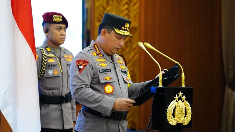 Kapolri Naikkan Pangkat 10.548 Anggotanya