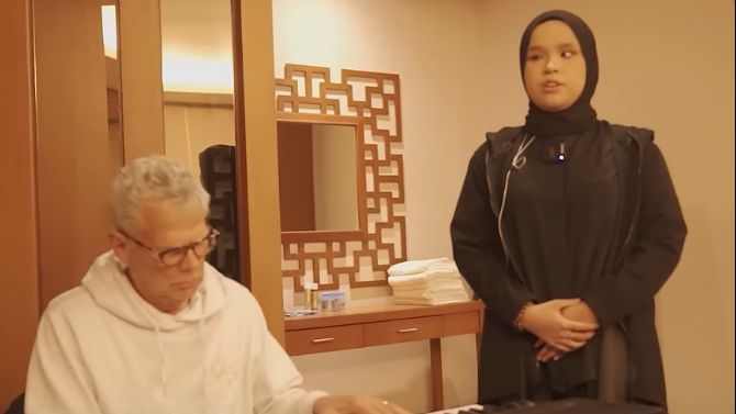 Latihan Nyanyi Bareng, Putri Ariani Diminta David Foster untuk Terus Tulis Lagu