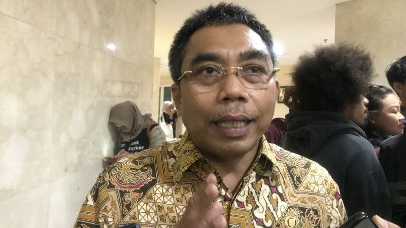 Anies dkk Akan Gelontorkan Duit Miliaran Demi Baju Dinas Anggota DPRD, PDIP: Kami Gak Tahu...