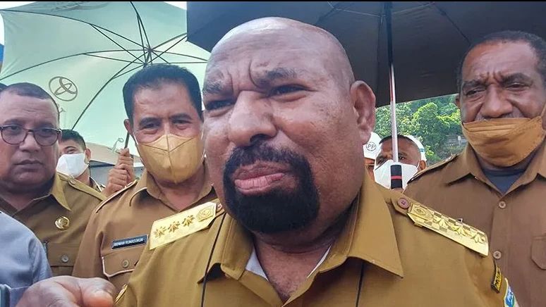 Pemeriksaan Lukas Enembe Pakai Hukum Adat Bertentangan dengan Tradisi Leluhur Papua