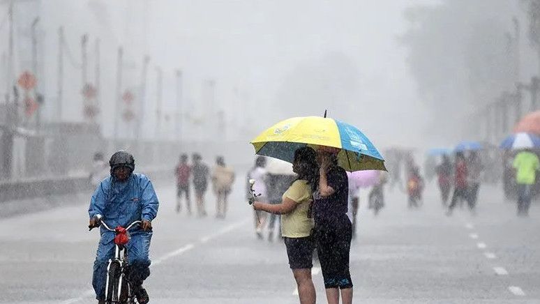 Waspada, Jakata Diguyur Hujan Seharian dan Disertai Petir