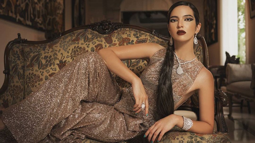The Real Nyonya Sultan, Nia Ramadhani Photoshoot Glamor Pakai Outfit Capai Rp3 Miliar