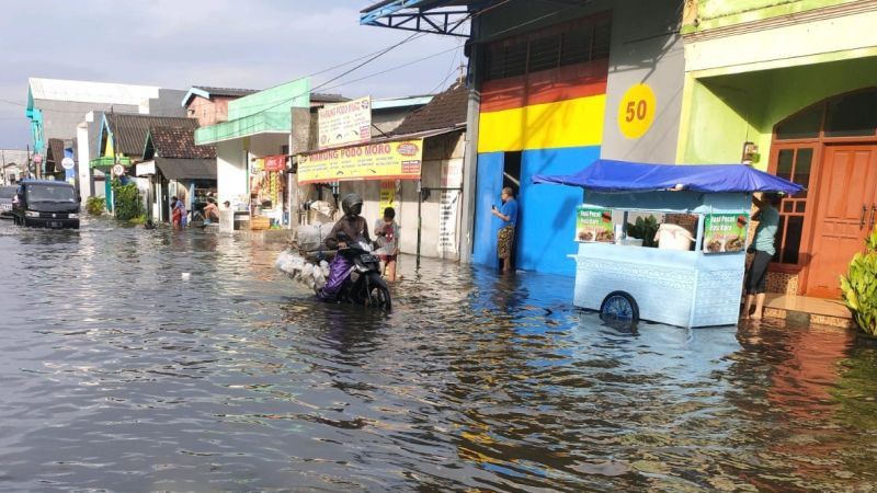 Warga Surabaya Harap Waspada, Banjir Rob Diprediksi Terjadi hingga 17 Juni 2022