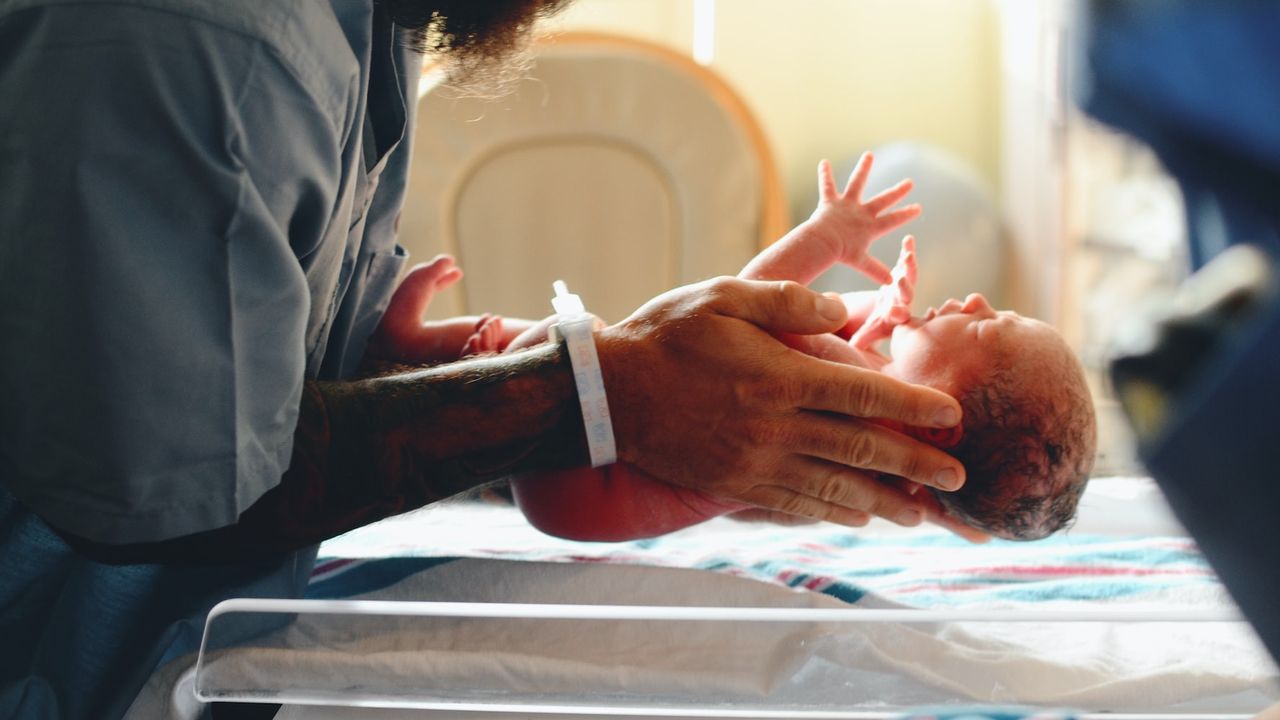 Sindrom Aspirasi Mekonium Salah Satu Penyebab Kematian pada Bayi Baru Lahir