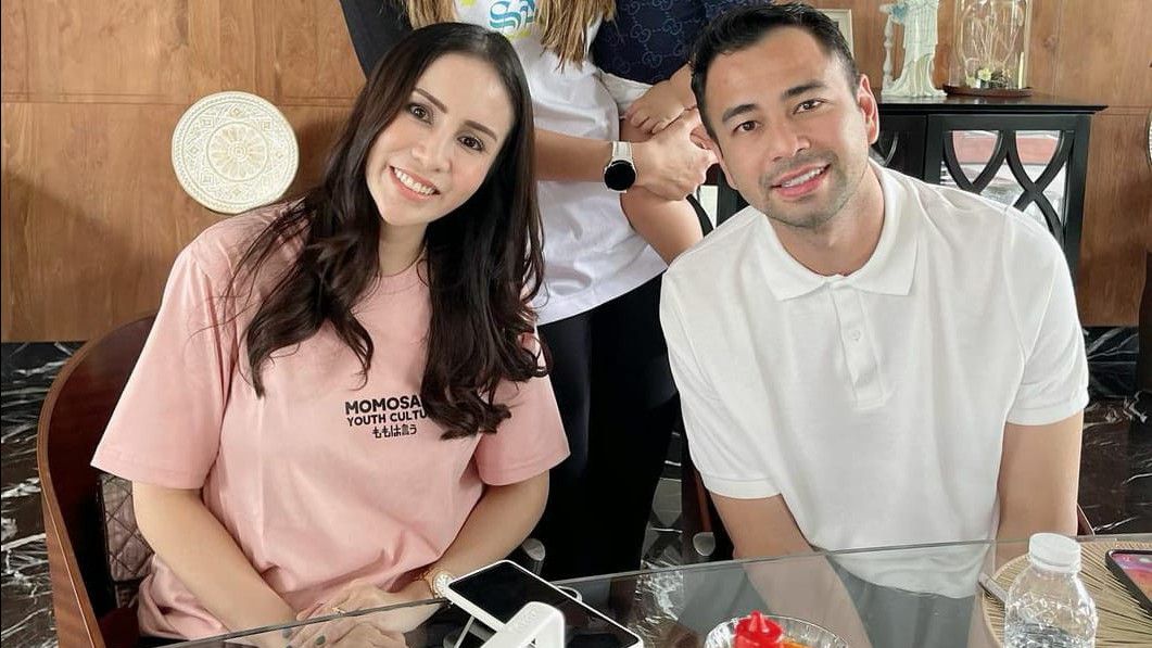 Nyanyi Bareng, Momo Geisha dan Raffi Ahmad Bikin Geger Netizen