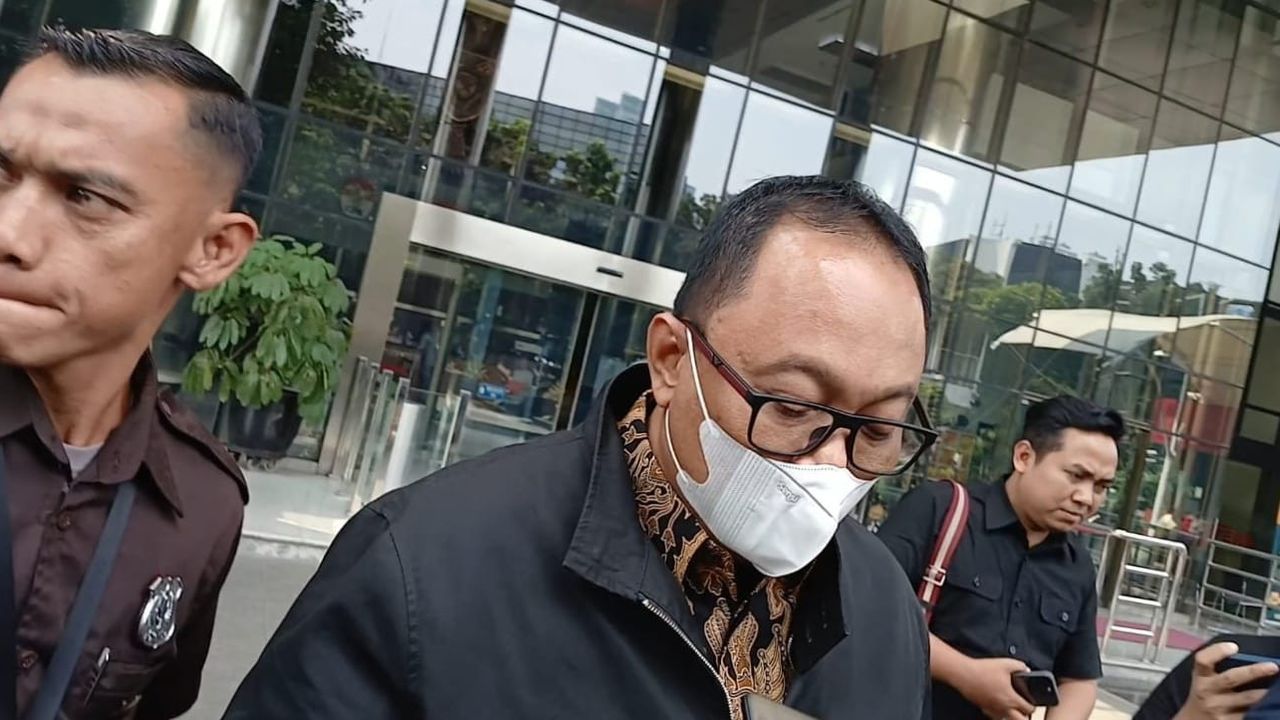 Alwin Basri Bungkam Usai Diperiksa Kedua Kalinya Terkait Dugaan Korupsi di Pemkot Semarang