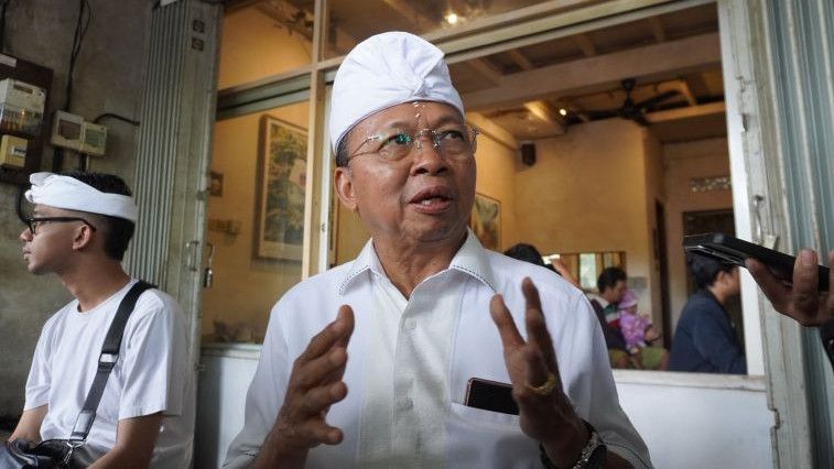 Disentil Prabowo Soal Soal Sampah, Koster Langsung Buat Satgas Kebersihan Pantai