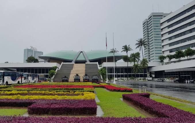 DPR Tunda Semua Rapat Komisi Soal Pembahasan Efesiensi Anggaran Mitra Kerja