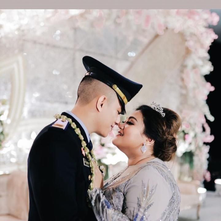 Haqiqiy kauchuk qogirchoqlar bilan porno videolar