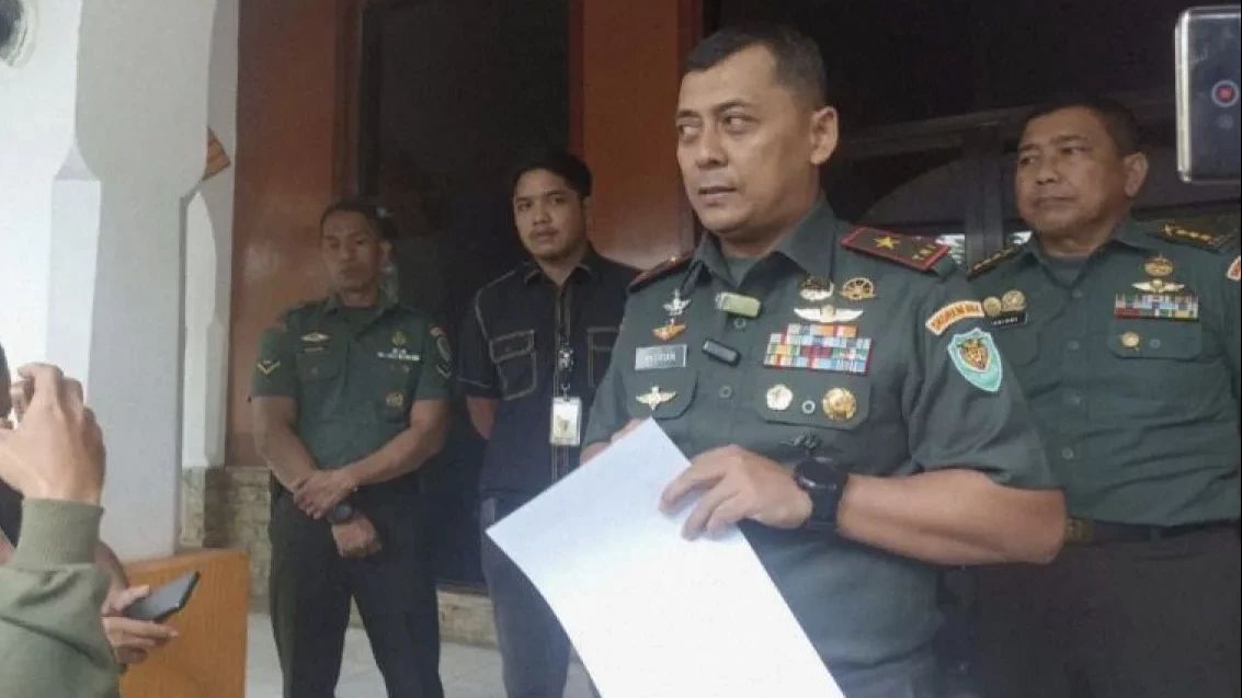 Danrem Benarkan 2 Anggota TNI Ikut Gebuki Warga Sipil di Serang