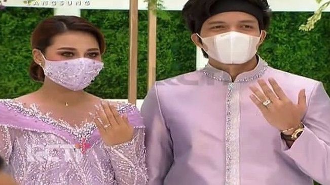 Sah Tunangan, 5 Momen Lamaran Aurel Hermansyah dan Atta Halilintar yang Bahagia Penuh Haru