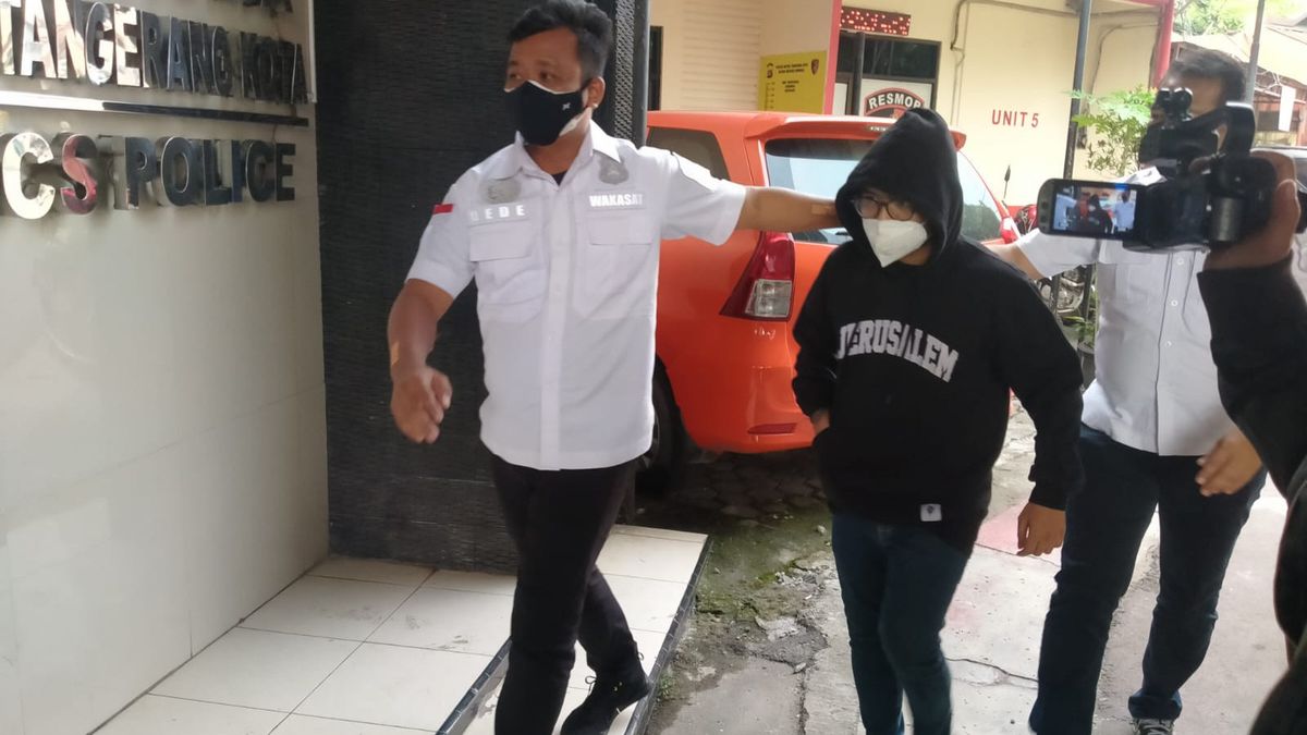 Fakta Kasus Narkoba Coki Pardede: Ditangkap saat Nonton 'Bokep Cowok'  hingga Suntikkan Sabu Lewat Dubur - ERA.ID