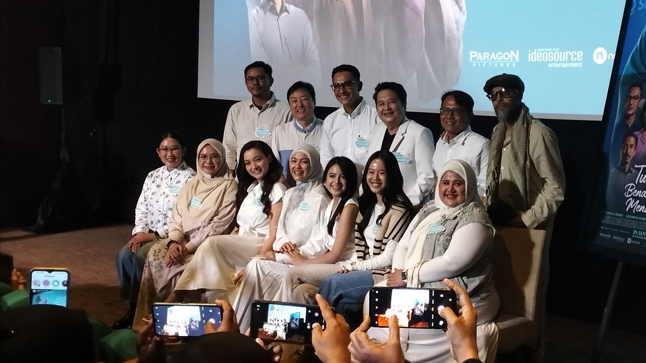 Revalina S. Temat Comeback Layar Lebar Lewat Tuhan, Benarkah Kau Mendengarku?