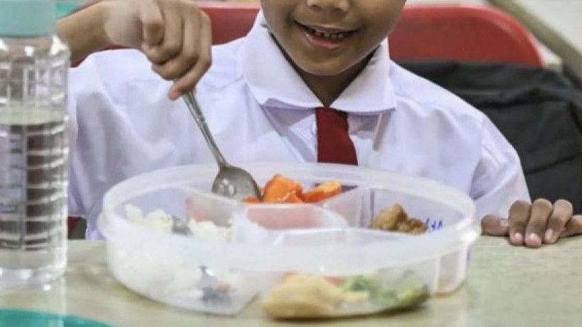 Miris Makanan Bergizi Berisi Belatung, Kini BGN Minta SPPG Tak Pakai Sayur Mentah